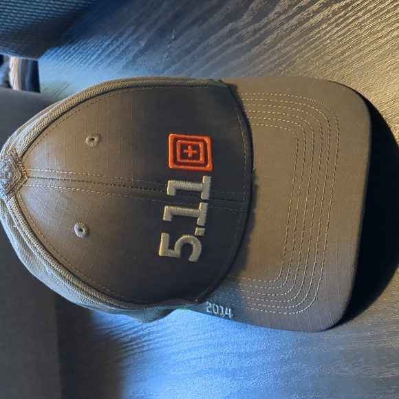 Brand new 5.11 adjustable baseball hat. 2014 marked. - Picture 3 of 8